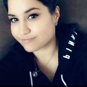 Meet your Posher, Tina